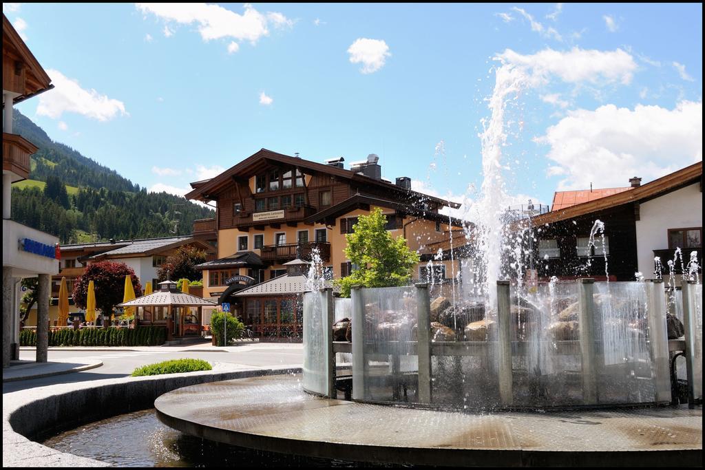 Appartements Lorenzoni, Cafe Konditorei Helmut Lorenzoni Kirchberg in Tirol Exterior foto