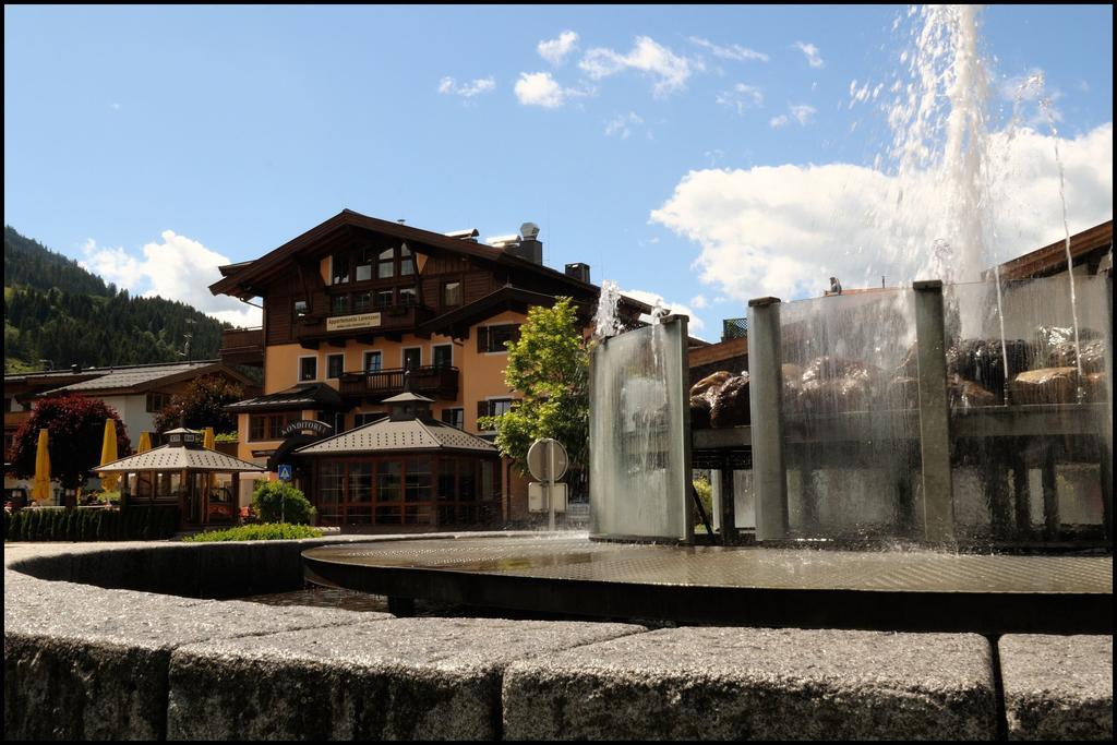 Appartements Lorenzoni, Cafe Konditorei Helmut Lorenzoni Kirchberg in Tirol Exterior foto