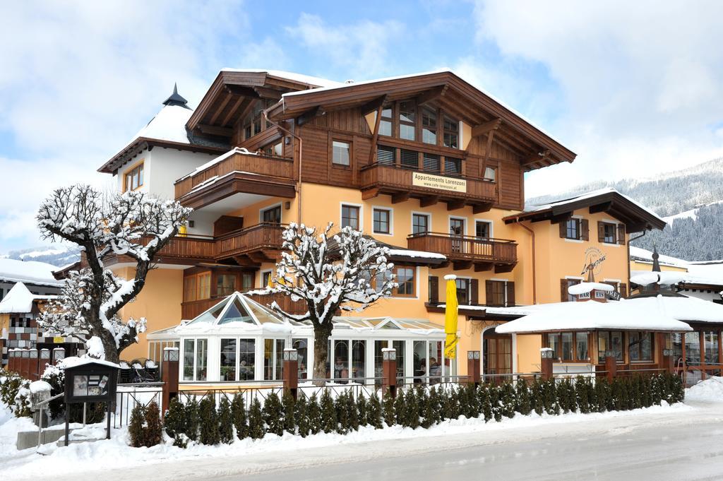 Appartements Lorenzoni, Cafe Konditorei Helmut Lorenzoni Kirchberg in Tirol Exterior foto