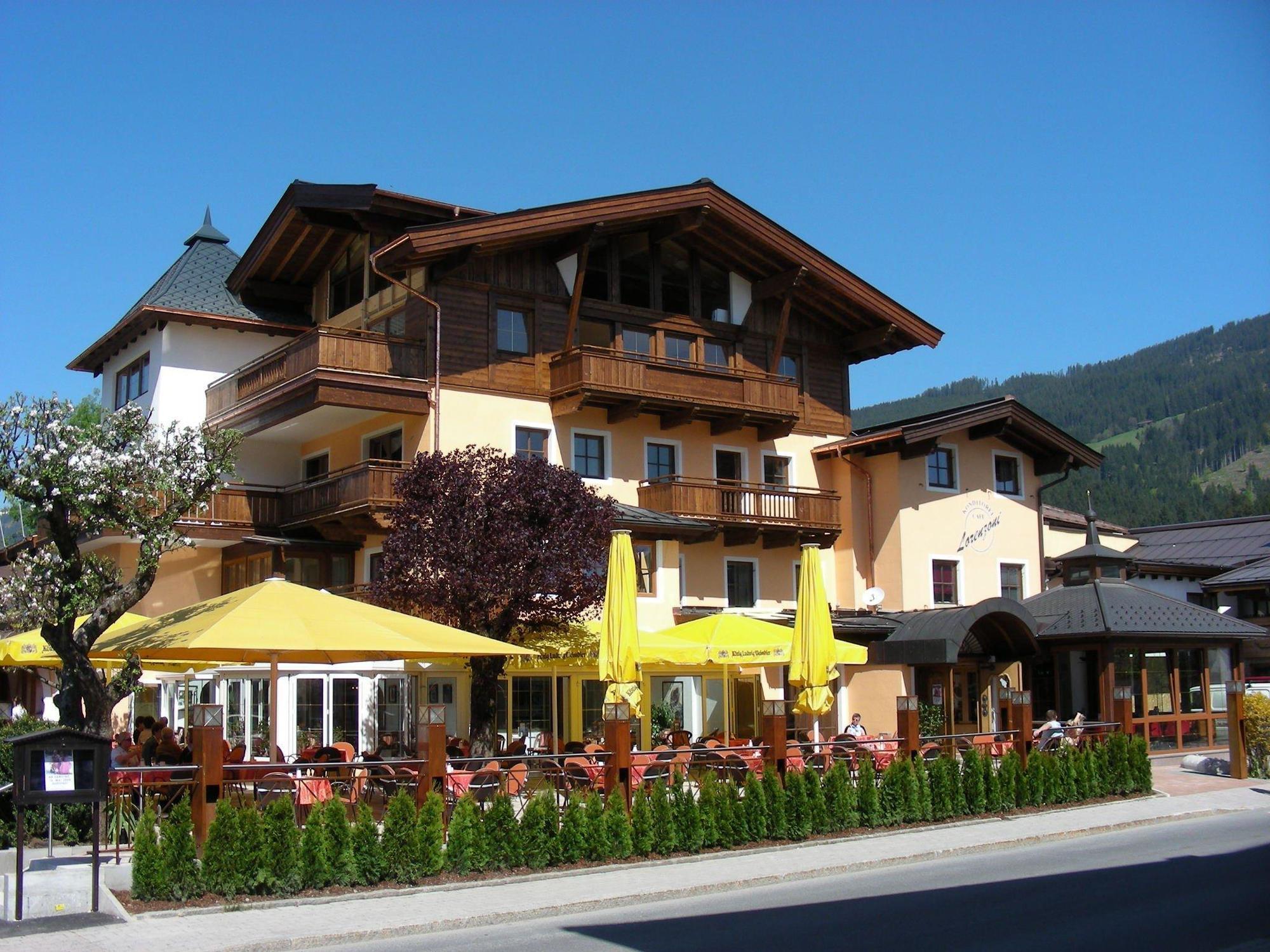 Appartements Lorenzoni, Cafe Konditorei Helmut Lorenzoni Kirchberg in Tirol Exterior foto